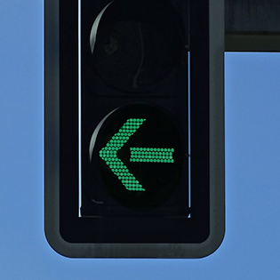 Image of left turn protection signal